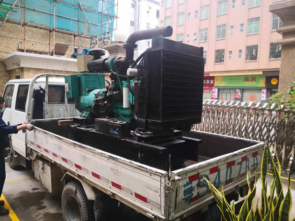 為客戶工廠提供發(fā)電機(jī)組備用服務(wù)