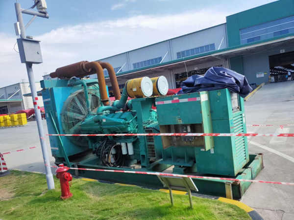 800KW康明斯發(fā)電機(jī)